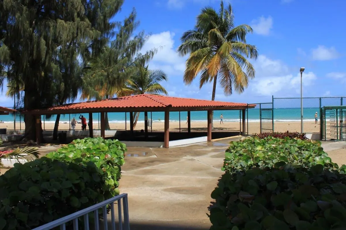 2Br Gem Ocean Front Building Isla Verde Beach サンジョアン 0*,