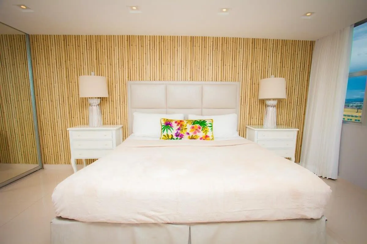 アパート 2Br Gem Ocean Front Building Isla Verde Beach サンジョアン
